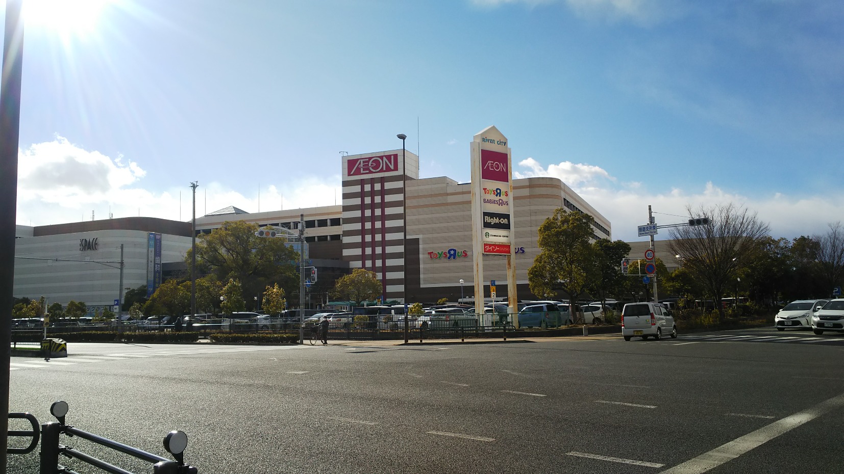 イオンモール飾磨